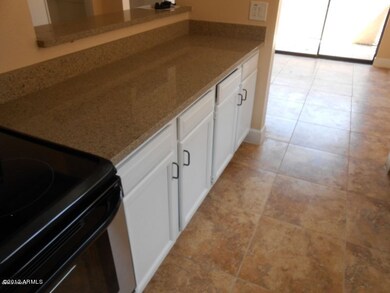 1087-Kitchen 2