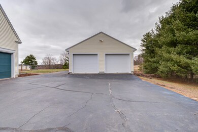 16 Rivers Edge Ln Saco ME-large-008-003-