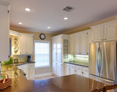 003 Kitchen