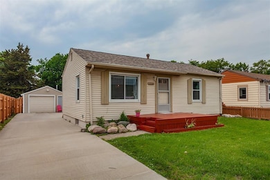 2208 Tichenor St, Des Moines, IA 50317 - photo 2