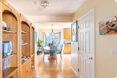 70 Georgetown Dr, Nashua, NH 03062 - photo 5