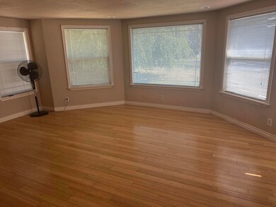 4816 Summers Ln, Klamath Falls, OR 97603 - photo 3