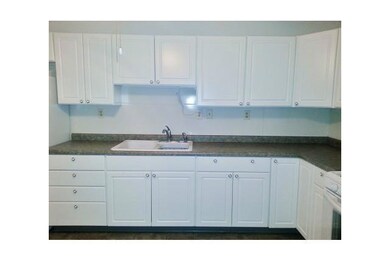 unlisted-address, Newton, IA 50208 - photo 6