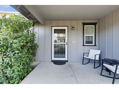 967 E 16th St, Lafayette, OR 97127 - photo 2