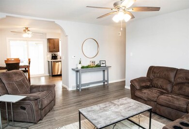 1032 Linbud Ln, Waterloo, IA 50701 - photo 5