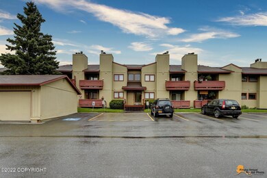 Beautiful Greentree Village Community