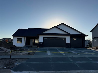 715 Cedar Bend Dr, Solon, IA 52333 - photo 3