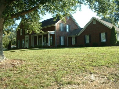 1420 Thrasher Hills Dr NE, Dalton, GA 30721 - photo 3