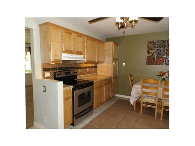 Eat-in Kitchen.