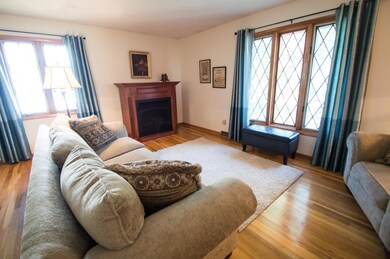 1673 Pin Oak Dr, Columbus, OH 43229 - photo 3