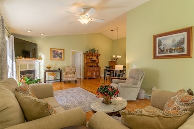 15 Michael Dr unit 15, Palmer, MA 01069 - photo 4