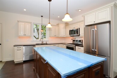 81 Langdon St unit 1, Portsmouth, NH 03801 - photo 4