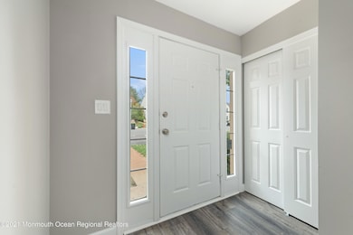 14 Stuart Dr unit 5, Freehold, NJ 07728 - photo 3