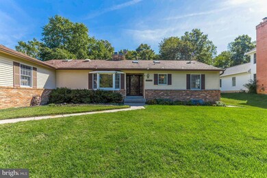 14813 Carson Dr, Burtonsville, MD 20866 - photo 2