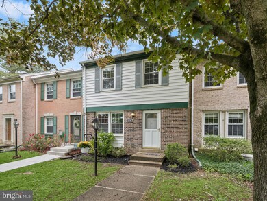 5838 Morningbird Ln, Columbia, MD 21045 - photo 3