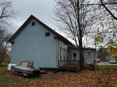 11 Summer St, Skowhegan, ME 04976 - photo 4