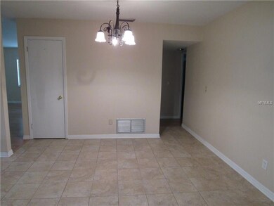 6802 Cresthill Ct, Tampa, FL 33615 - photo 7