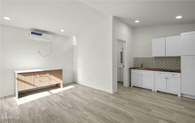 2606 Justus St unit B, El Paso, TX 79930 - photo 2