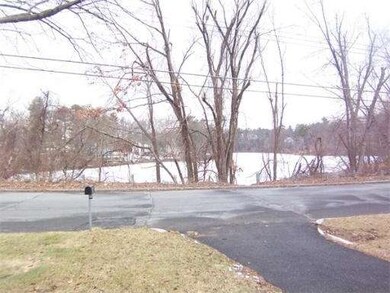 183 Stapleton Rd, Springfield, MA 01109 - photo 2