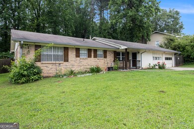 1239 Sharonton Dr, Stone Mountain, GA 30083 - photo 3
