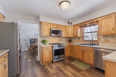 11S501 Webster Ln, Naperville, IL 60564 - photo 3