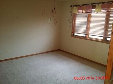 18761 Castle Dargan Dr, Country Club Hills, IL 60478 - photo 7