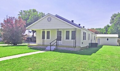 601 N E St, Eufaula, OK 74432 - photo 2