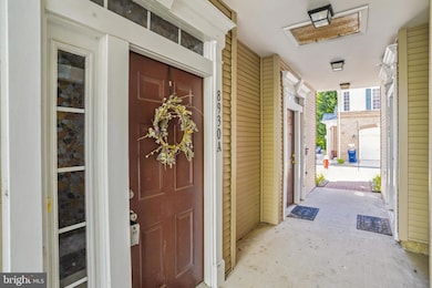 8930 Milford Haven Ct unit 30A, Lorton, VA 22079 - photo 4