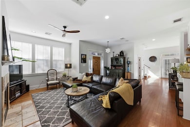 2128 Sage Creek Loop, Austin, TX 78704 - photo 5