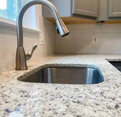 35 Merrymount Rd unit 11, Quincy, MA 02169 - photo 4