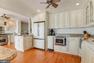 9400 Raintree Rd, Burke, VA 22015 - photo 2