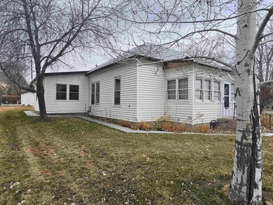 204 S 7th St, Basin, WY 82410 - photo 3