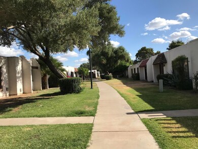 4656 W Desert Crest Dr, Glendale, AZ 85301 - photo 2