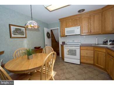 862 Parkridge Dr, Media, PA 19063 - photo 6