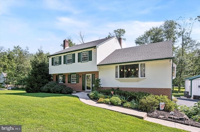 1007 Glen Rd, Wallingford, PA 19086 - photo 2