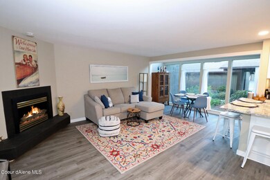 600 W Hubbard Avenue #49