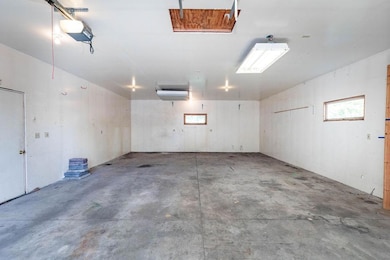 Finished & insulated 26 x 36