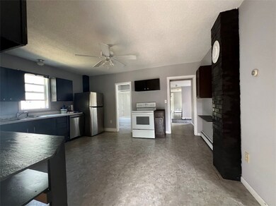 1612 9th St E, Menomonie, WI 54751 - photo 6