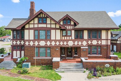 323 W 2nd St, Okmulgee, OK 74447 - photo 2