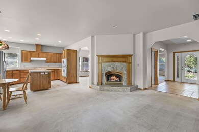 19596 Blue Lake Loop, Bend, OR 97702 - photo 3