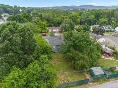 90 6th St, Whitehall, PA 18052 - photo 4