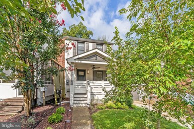 5836 Edgehill Dr, Alexandria, VA 22303 - photo 2