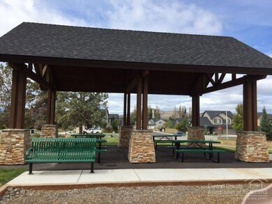 2854 SW 47th St, Redmond, OR 97756 - photo 5