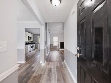 305 Crosswalk Dr, Auburn, GA 30011 - photo 2