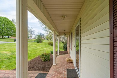 5825 Seneca Rd (33 of 73)