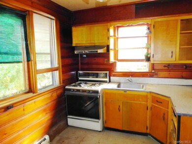 50 N Wayne Ave, West Haverstraw, NY 10993 - photo 4