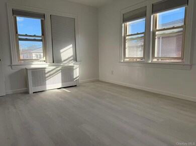 40-14 190th St unit 2FL, Flushing, NY 11358 - photo 3