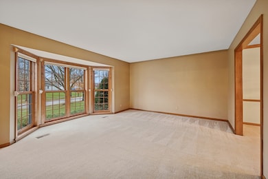 unlisted-address, Cary, IL 60013 - photo 3