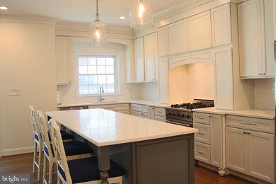 2305 N Columbus St, Arlington, VA 22207 - photo 7