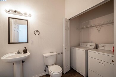 1944 Mint Loop, Richland, WA 99352 - photo 2